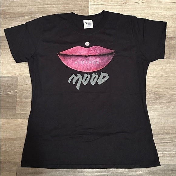 💞NWOT Anastasia Beverly Hills Graphic Tee​ - Picture 1 of 3